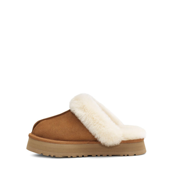 UGG® Disquette Chestnut