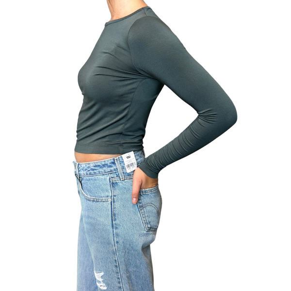 Long Sleeve Skinny Crop Tee