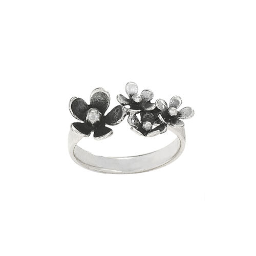 Raised Flowers Ring