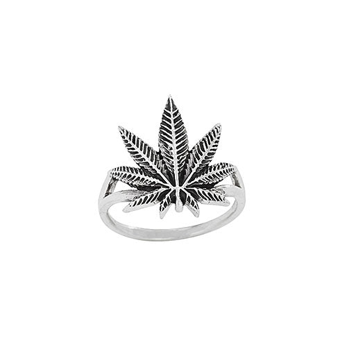 Detailed Leaf Ring