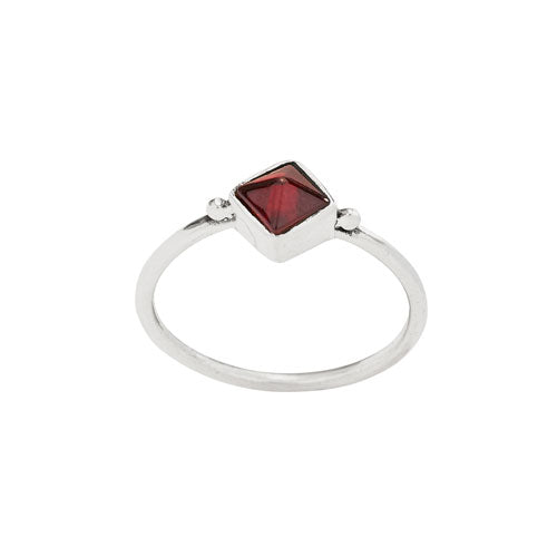 Pyramid Garnet Ring